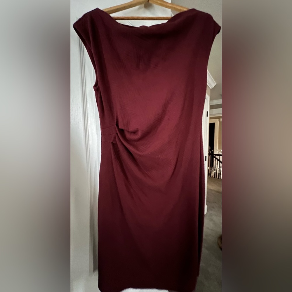 Ann Taylor Burgundy Sleeveless Dress size 10